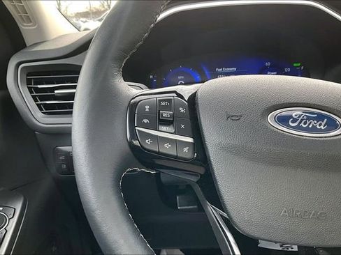 Used 2022 Ford Escape Titanium w/ Titanium Elite Package image 11