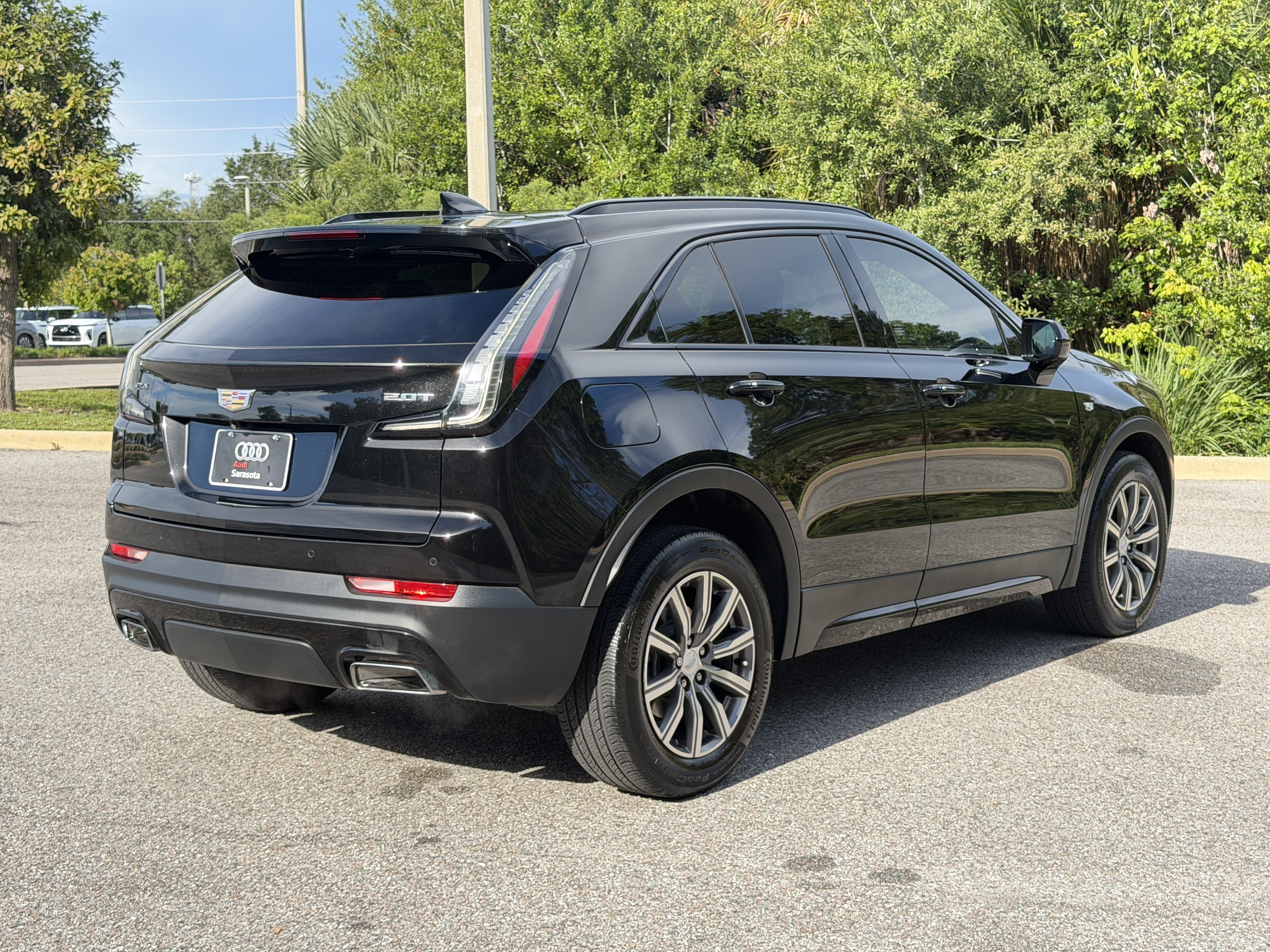 Used 2019 Cadillac XT4 Sport w/ Driver Awareness Package FWD image 7