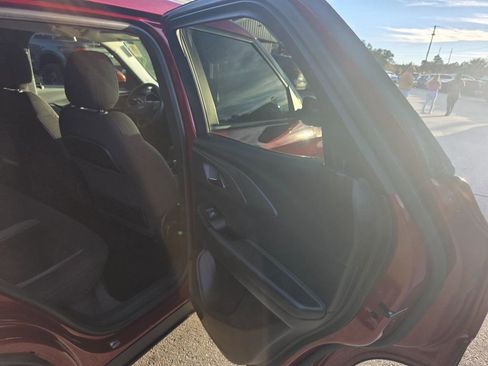 Used 2023 Chevrolet TrailBlazer LT w/ Convenience Package image 12