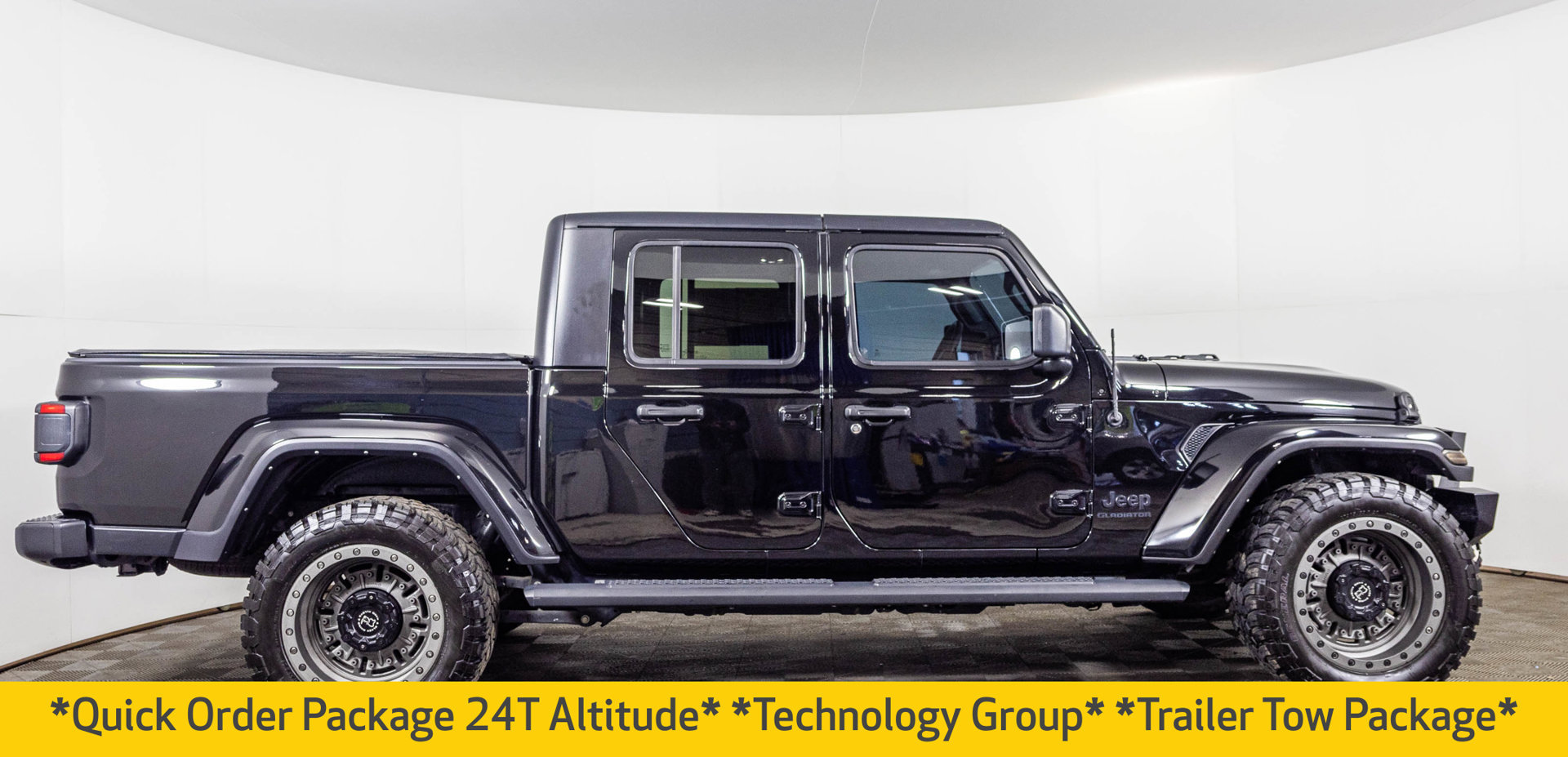 Used 2022 Jeep Gladiator Sport AWD/4WD image 13