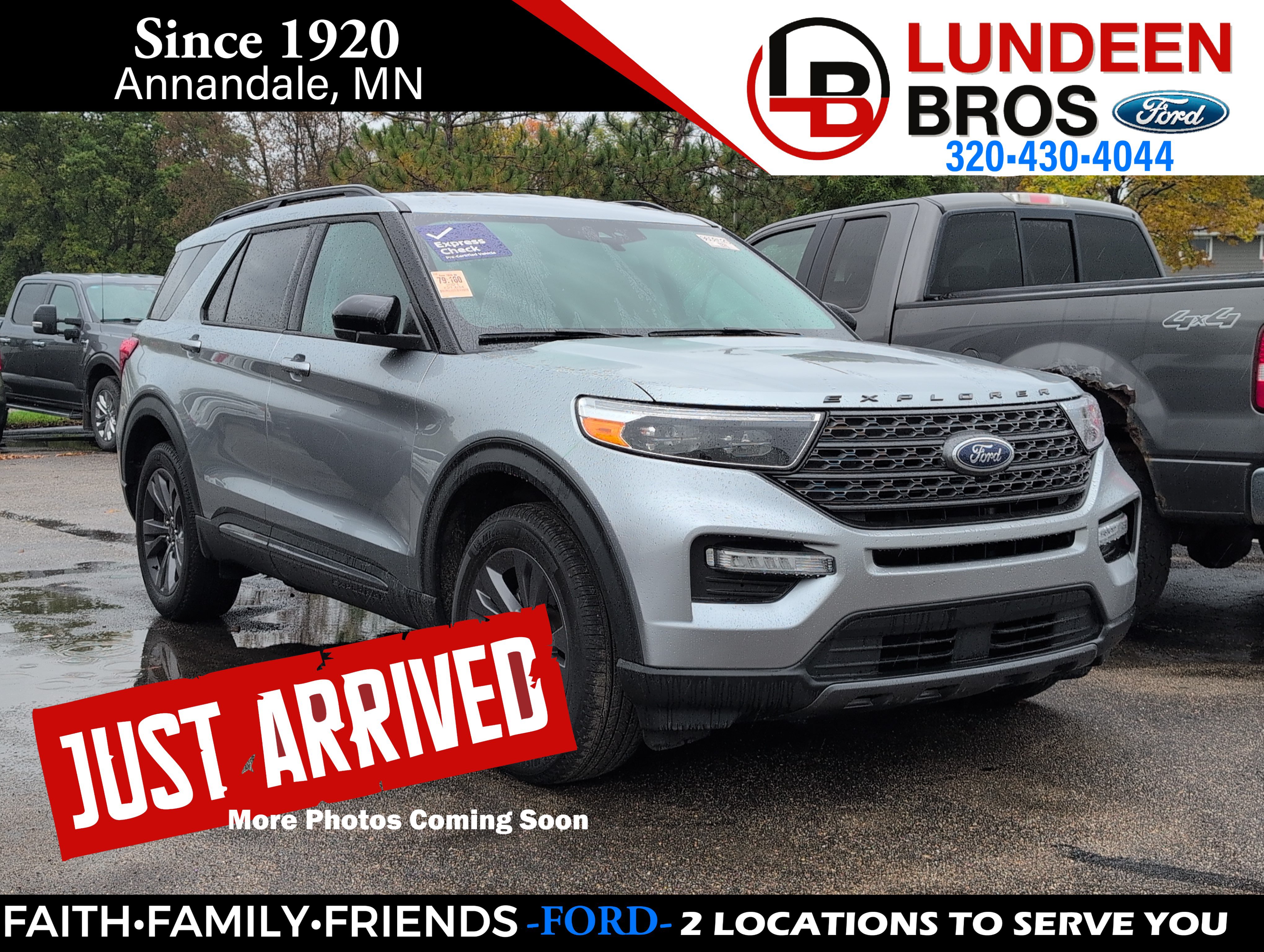 Used 2024 Ford Explorer XLT w/ Equipment Group 202A AWD/4WD image 1
