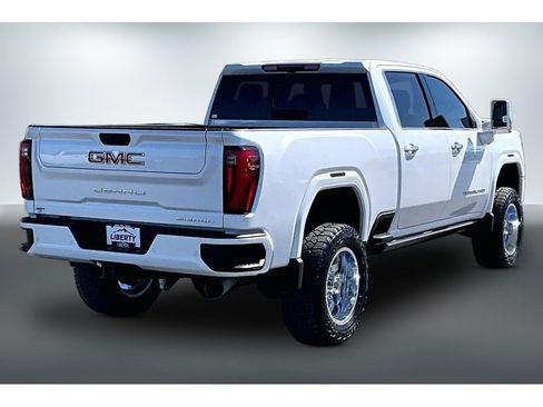 Used 2024 GMC Sierra 2500 Denali w/ Technology Package AWD/4WD image 6