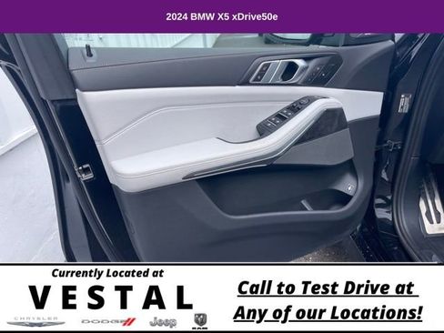 Used 2024 BMW X5 xDrive50e w/ M Sport Package image 18