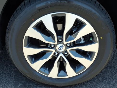 Certified 2023 Subaru Outback Touring AWD/4WD image 11