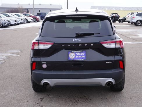 Used 2022 Ford Escape SE image 4