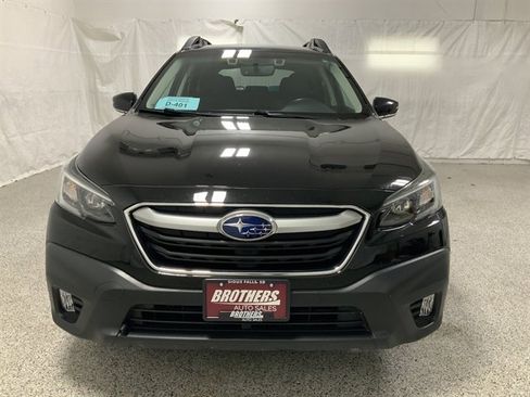 Used 2022 Subaru Outback Premium w/ Popular Package #1 image 3