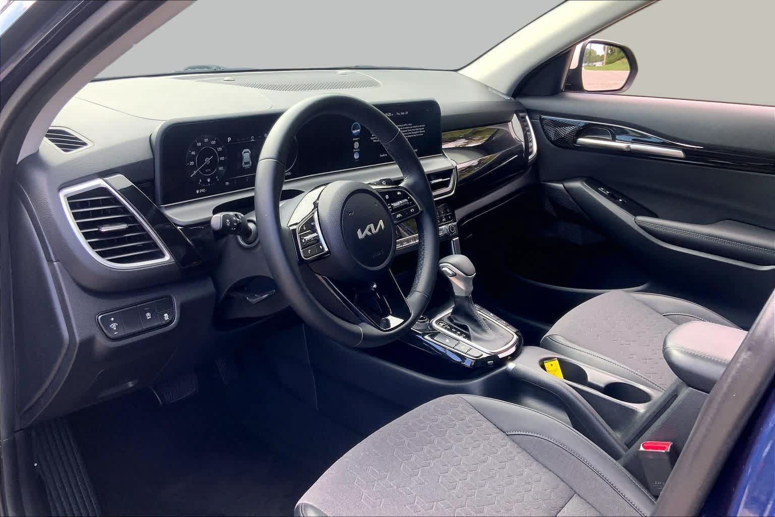 Certified 2024 Kia Seltos S AWD/4WD image 16