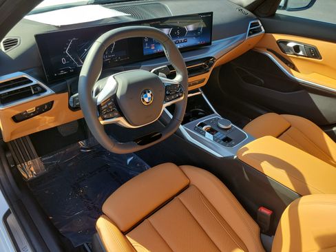 Certified 2025 BMW 330i Sedan w/ Convenience Package image 22