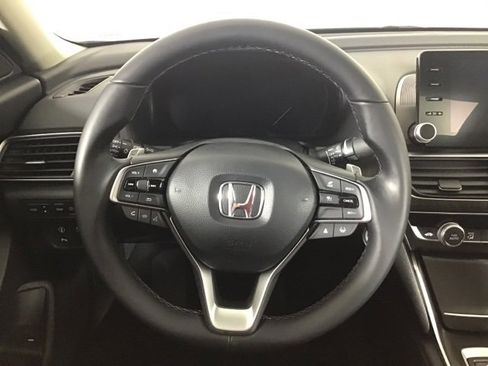 Used 2021 Honda Accord Touring image 11