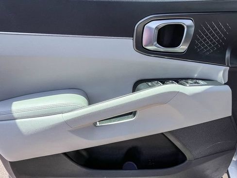 Certified 2025 Kia Sorento EX FWD image 24