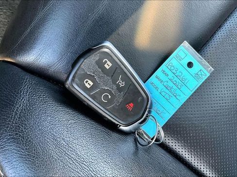 Used 2023 Cadillac XT5 Premium Luxury image 11