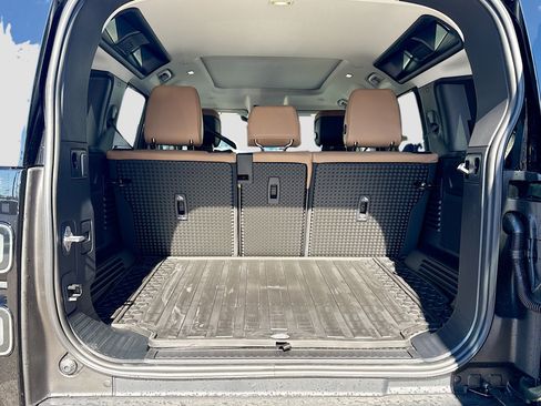 New 2026 Land Rover Defender 110 S image 12