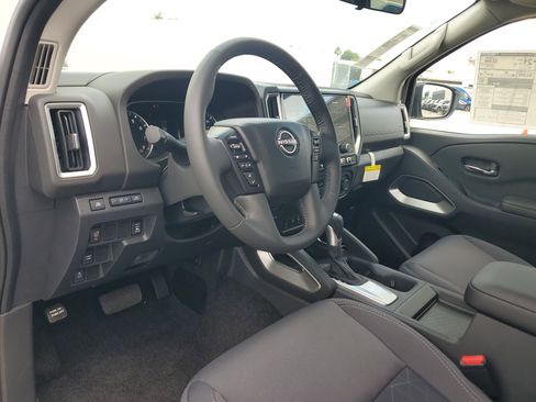 New 2025 Nissan Frontier SV w/ SV Convenience Package image 10