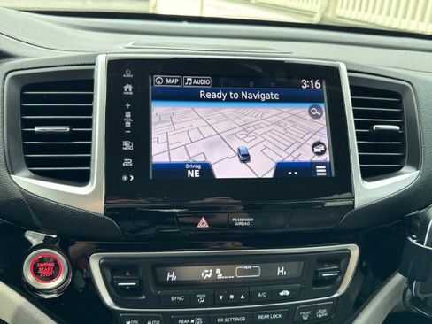 Used 2017 Honda Pilot Elite image 22