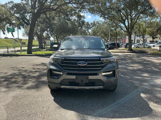 Used 2020 Ford Explorer XLT w/ Equipment Group 202A AWD/4WD image 9