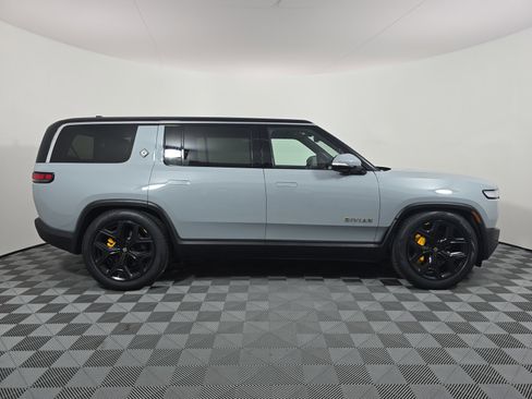 Used 2024 Rivian R1S Adventure AWD/4WD image 6