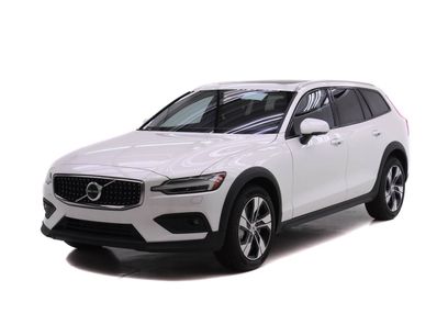 New 2026 Volvo V60 B5 Cross Country Plus w/ Climate Package