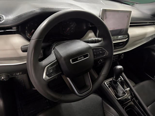 Used 2025 Jeep Compass Limited AWD/4WD image 18