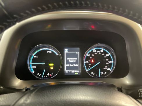 Used 2016 Toyota RAV4 Limited image 15