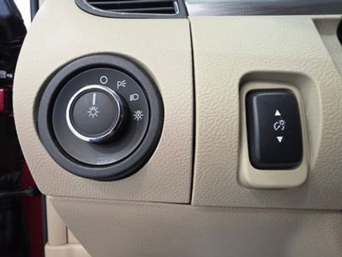 Used 2014 Ford Taurus SEL w/ Equipment Group 201A image 16