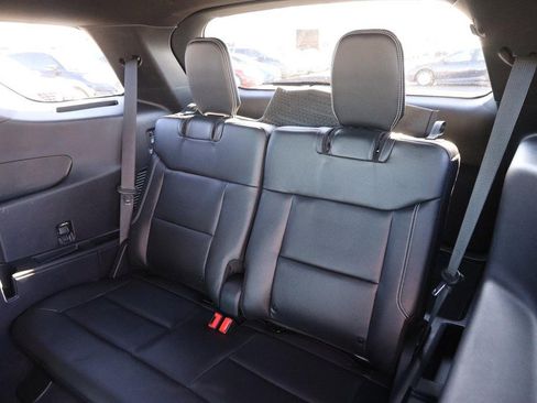 Used 2022 Ford Explorer ST image 11