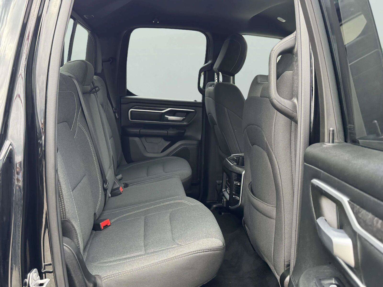 Used 2021 RAM 1500 Big Horn AWD/4WD image 35