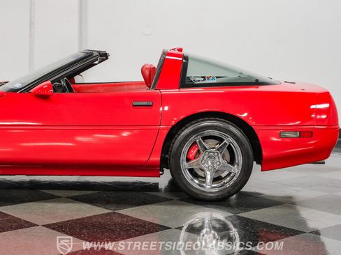 Used 1991 Chevrolet Corvette ZR-1 RWD image 26