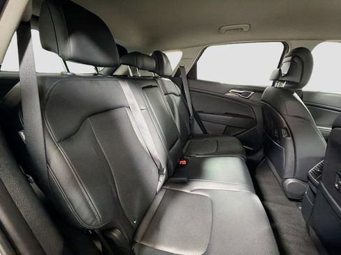 Used 2024 Kia Sportage EX AWD/4WD image 29