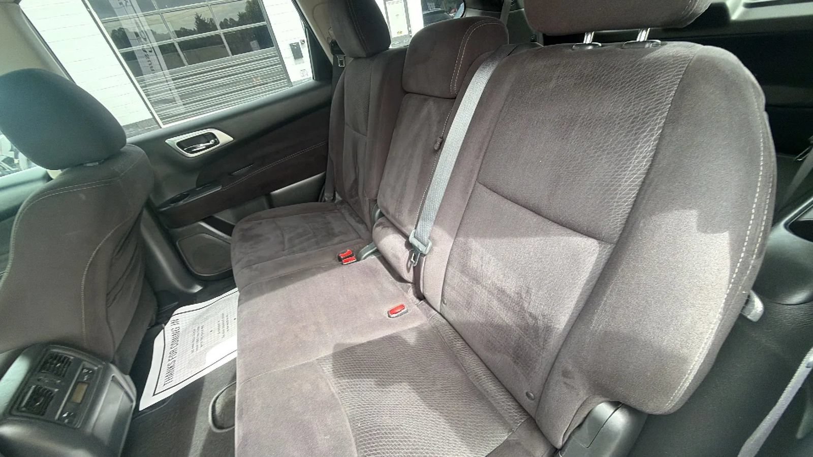 Used 2013 Nissan Pathfinder SV AWD/4WD image 34