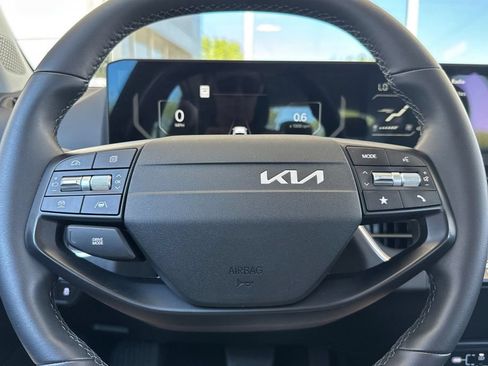 Certified 2025 Kia K4 EX FWD image 23