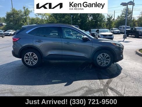 Used 2022 Ford Escape SEL AWD/4WD image 4