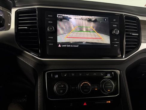 Used 2023 Volkswagen Atlas SE w/ Black Wheel Package FWD image 19