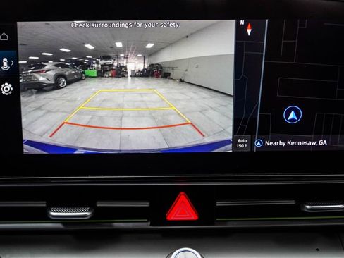 Used 2024 Hyundai Elantra SEL w/ Convenience Package image 25