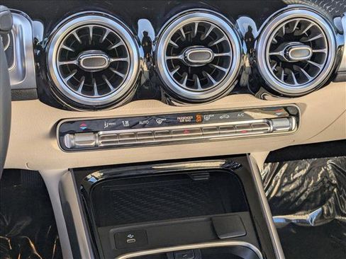 Certified 2025 Mercedes-Benz GLB 250 4MATIC image 12