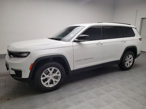 Used 2023 Jeep Grand Cherokee L Limited RWD image 2
