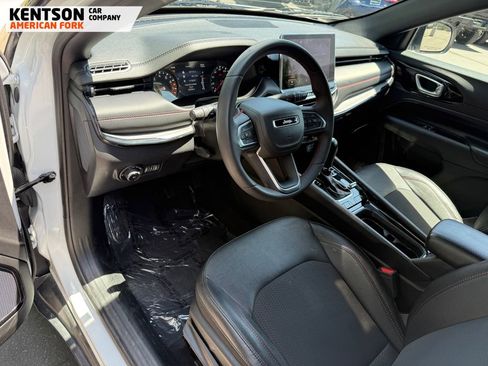 Used 2023 Jeep Compass Trailhawk image 31