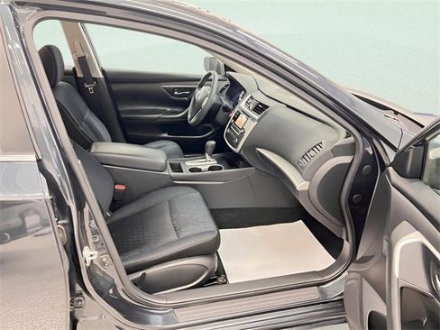 Used 2017 Nissan Altima 2.5 S w/ Power Driver Seat Package image 11
