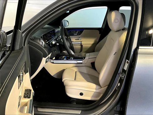 New 2026 Mercedes-Benz GLB 250 4MATIC image 13