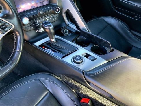 Used 2017 Chevrolet Corvette Stingray Coupe image 16