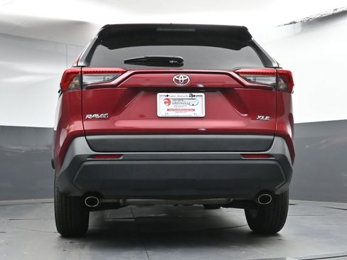 Certified 2025 Toyota RAV4 XLE image 28