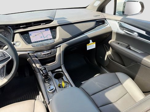 New 2026 Cadillac XT5 Premium Luxury w/ LPO, ONYX Package AWD/4WD image 25