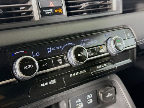 Certified 2025 Honda Pilot EX-L image 17
