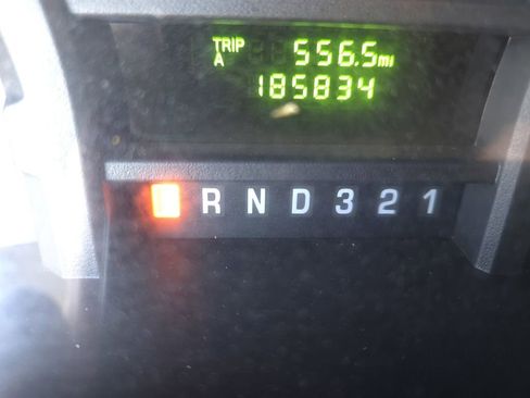 Used 2013 Ford E-350 and Econoline 350 Super Duty w/ PWR Locks & Windows Group image 21