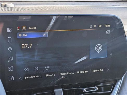 New 2026 Chevrolet Equinox LT w/ Safety and Technology Package AWD/4WD image 13