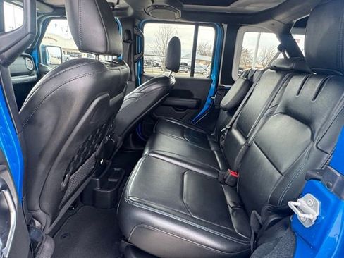 Used 2022 Jeep Wrangler Unlimited Rubicon 4xe image 13