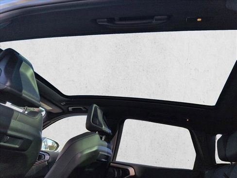 Used 2025 BMW X3 xDrive30i w/ Premium Package image 19