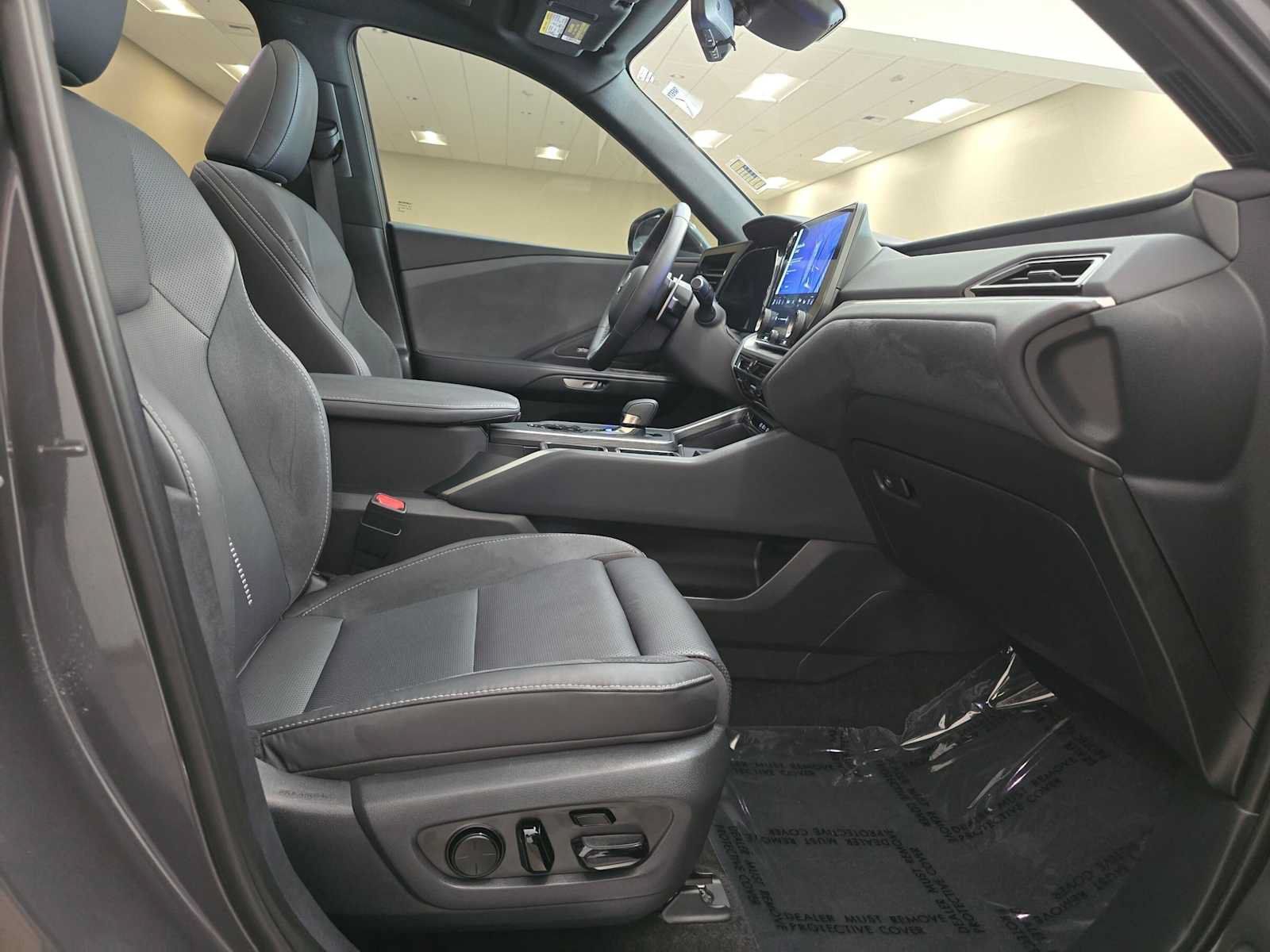 Used 2025 Lexus TX 350 AWD w/ Technology Package image 29