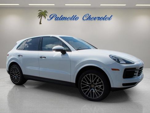 Used 2019 Porsche Cayenne AWD/4WD image 1