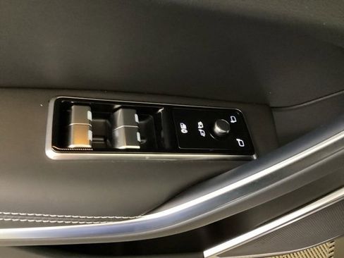 Certified 2025 Jaguar F-PACE R-Dynamic S image 26