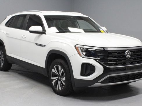 Used 2024 Volkswagen Atlas Cross Sport SE AWD/4WD image 1